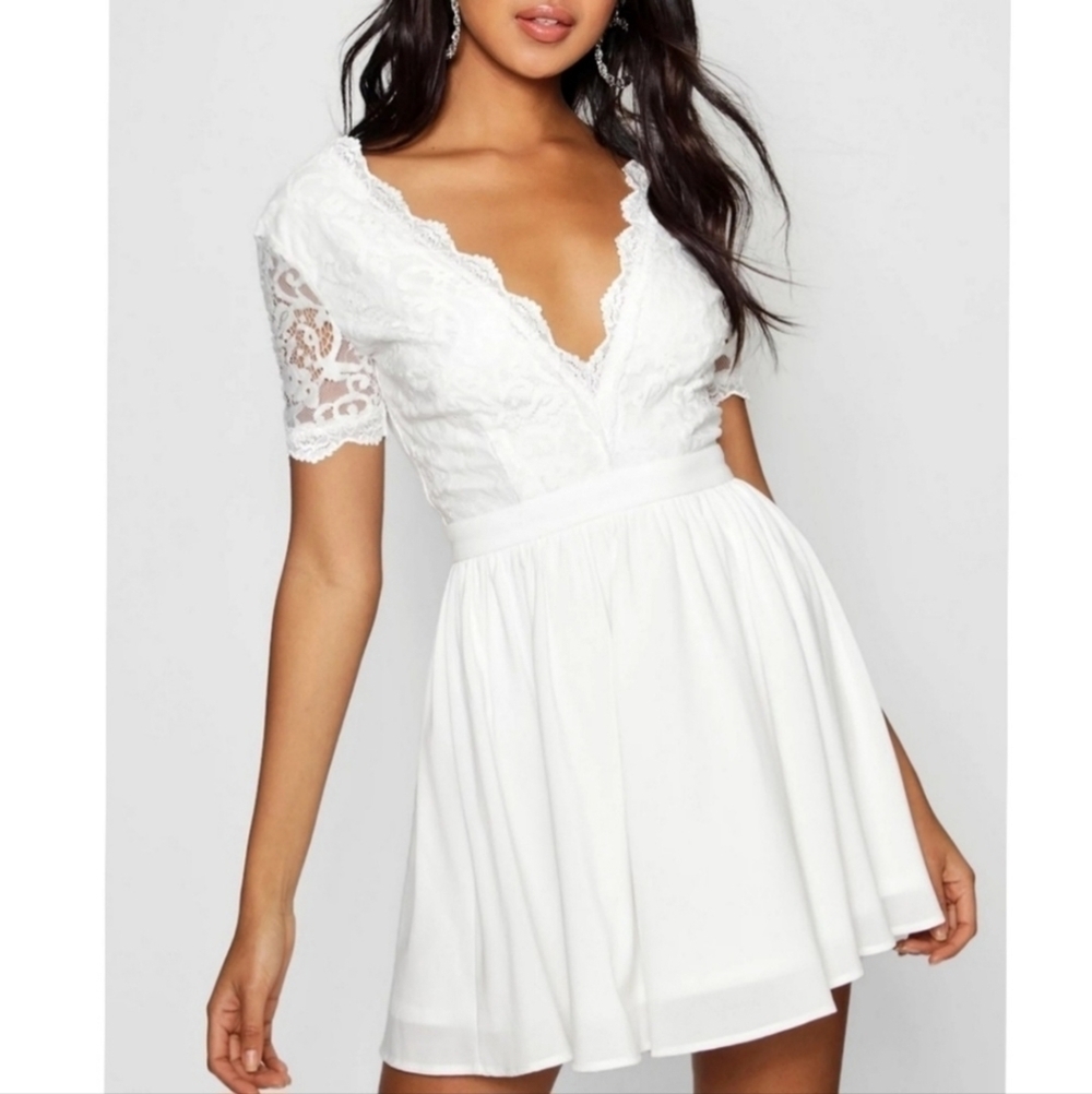 Boohoo White Lace V-Neck Mini Dress